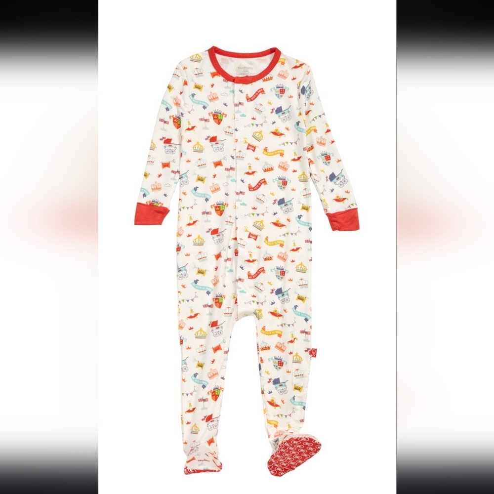 Magnetic Me An Heir is Born print Footie onesie, size 9-12 months